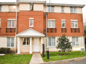 Lovely 2-bed Apartment in West Bromwich