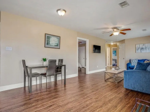Lasalle - 2D · Spacious Gated Apartment w/ Off Street Parking!