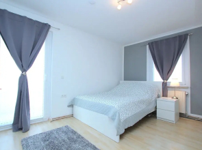 Private Apartment Donaustraße