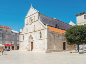 Awesome Apartment in Pag With 3 Bedrooms