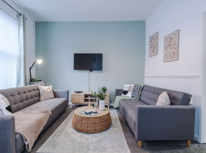 Spacious Home Ideal for Contractors Sleeps 7