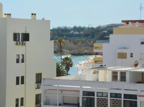 Apartamento Vista Mar a menos de 50m da praia.