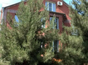 Irina Guest House