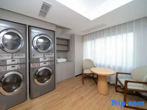 Cloudland Season S Hotel (Beihai Silver Beach Branch)