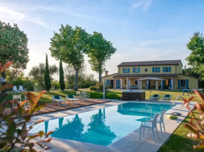 Villa Elettra 12 2 by Marche Holiday Villas