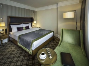 Titanic Port Bakirkoy