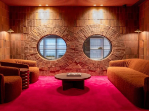 Hyde Melbourne Place