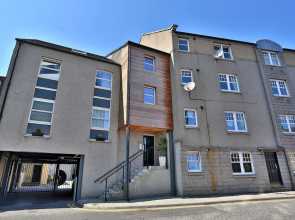 Amazing Aberdeen Home Close to the City Centre