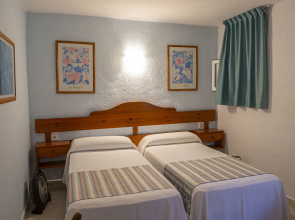 Hostal Sa Paissa - Adults Only