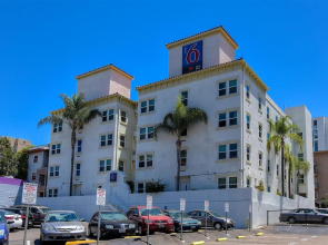 Motel 6 San Diego, CA - Downtown