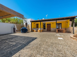 Pleasant Villa in Marina di Mancaversa with Barbecue