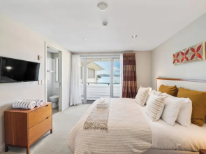 Paihia Waterfront Suites