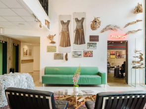 The Diaghilev - Live Art Boutique Hotel