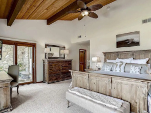 Mira Vista Retreat