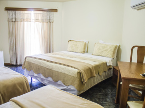 Canzi Cataratas Hotel