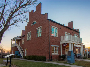 Nauvoo Temple House Hotel
