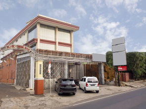 Innjoy Transm Banyumanik by OYO Rooms