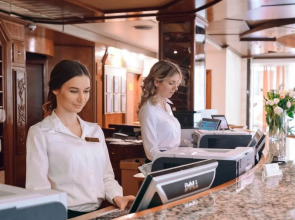 Премьер Отель Русь