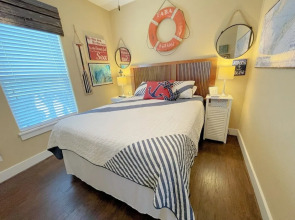 Anchor House 3 Bedroom Home by Redawning