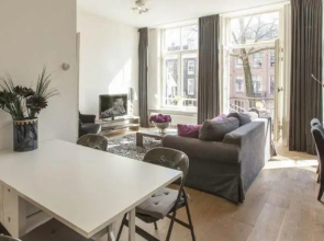 Sarphati Apartments Suites