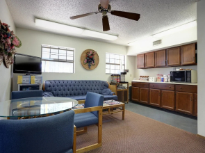 Americas Best Value Inn-Winona/Tyler
