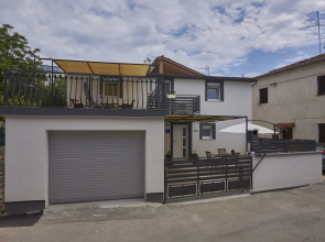 House Doris
