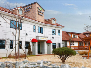 Gyeongju Healing House Pension