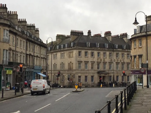 Boutique Georgian City Centre Apartment