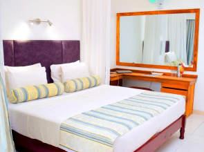 Reef Hotel