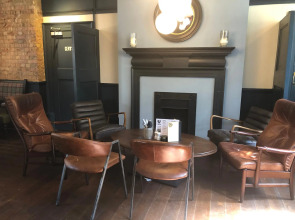 PubLove @ The Steam Engine - Hostel