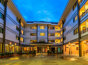 De Hug Hotel & Residence