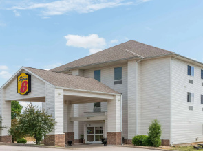 Super 8 by Wyndham Rolla