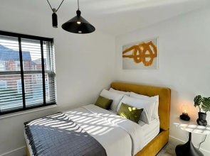 Charming 3-bed House With 1 Parking Space