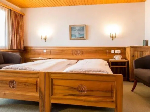 Swiss Chalet-Style Hotel Walliser Spycher