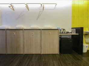 Wake Up Aonang Hotel