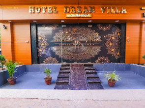 Fabhotel Dream Palace