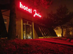 Hotel Junior