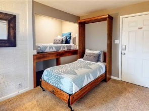 Purple Sage Flats #8 1 Bedroom Apts