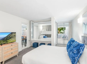 Belle Escapes - Suite 3206 Drift Resort