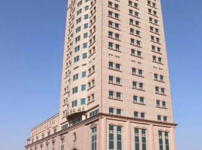 Jinan Jihua Mansion (Quancheng Square Baotu Spring Shop)