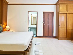 Отель Palmyra Patong Resort