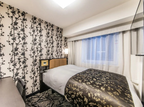 Apa Hotel ＆ Resort Midosuji Hommachi Eki Tower