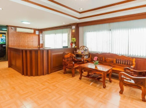 Bella Tropicana Hotel & Guesthouse