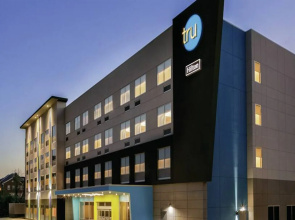 Tru by Hilton Charlotte Ayrsley
