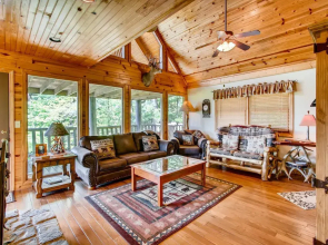 Amazing Grace 3 Bedrooms 3 Bathrooms Cabin