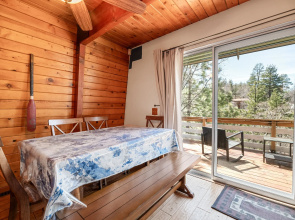 Bear Claw Inn