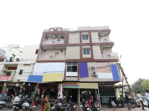 SPOT ON 27004 Hotel Om Sai Plaza