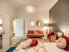 White Mirror  Apartment