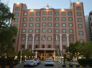 Ramee Guestline Hotel Qurum