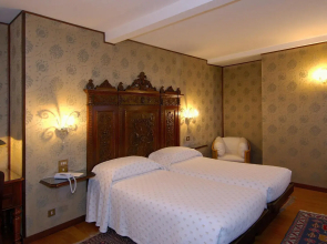 Отель Saturnia & International